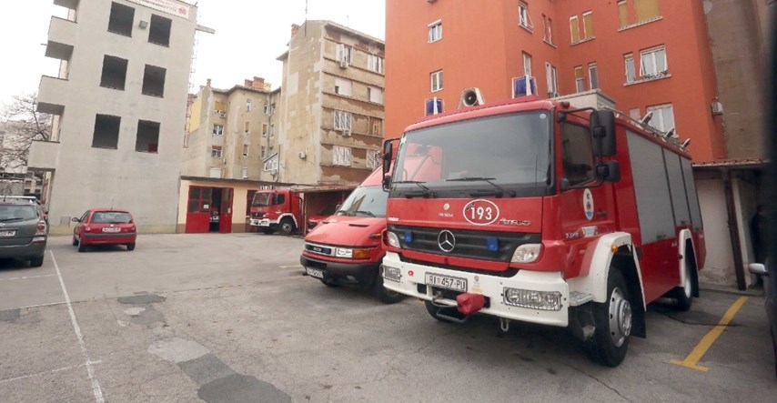 Rijeka: Vatrogasci potpisali novi kolektivni ugovor, prekidaju štrajk