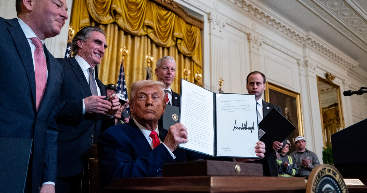 Trump naredio blokiranje zakona za zaštitu okoliša i suzbijanje klimatskih promjena