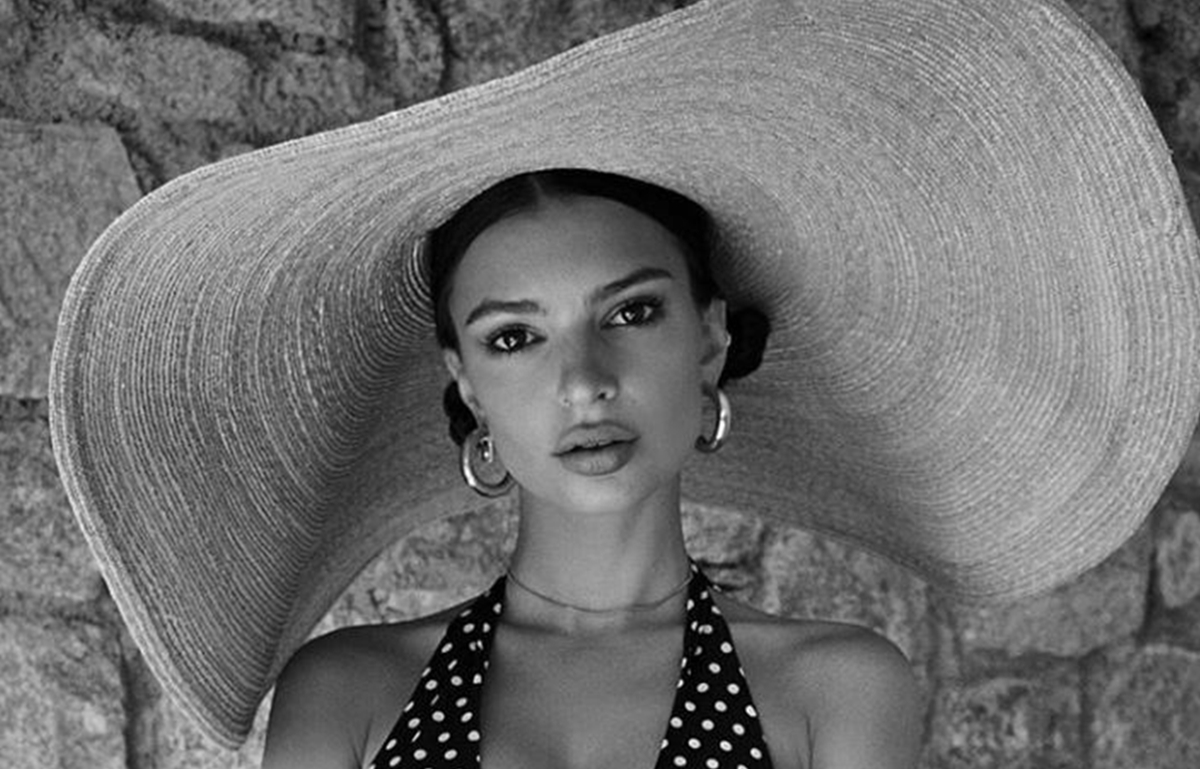 Emily Ratajkowski objavila novu rundu golih fotografija