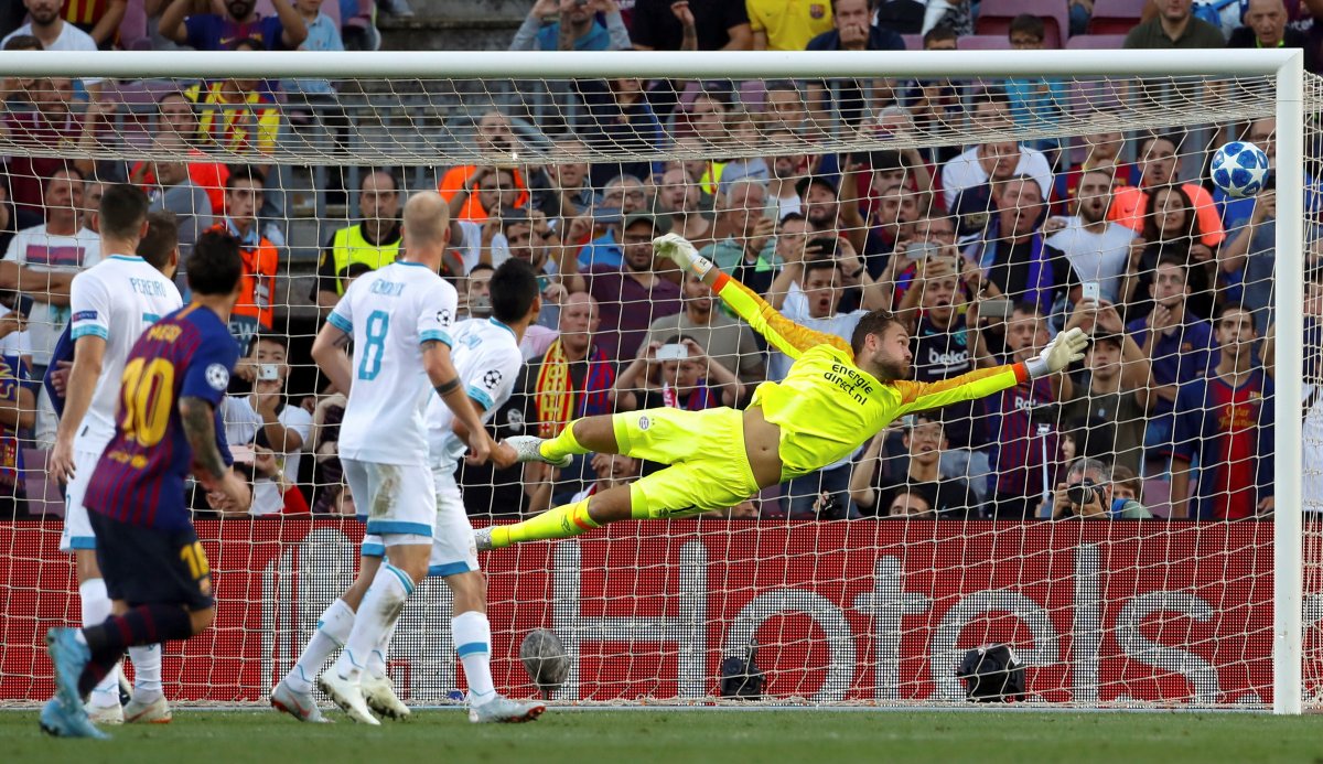 BARCELONA - PSV 4:0 Messi nevjerojatnom utakmicom i hat-trickom krenuo po LP