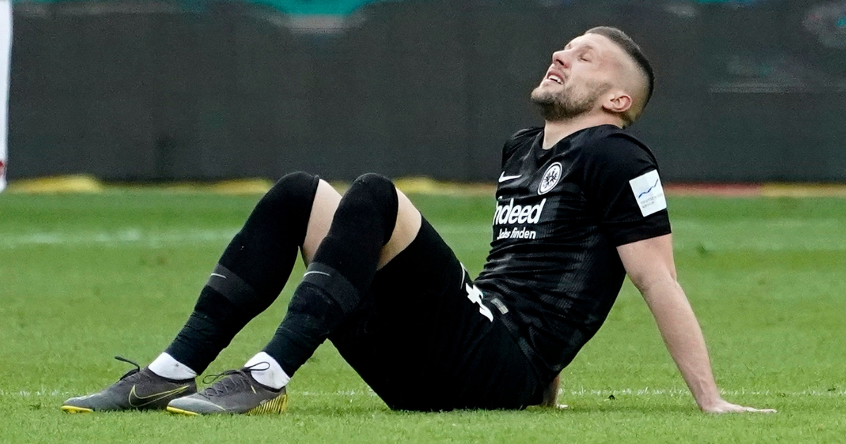 Rebić protiv Bayerna uz bolne grimase tražio izlazak iz igre