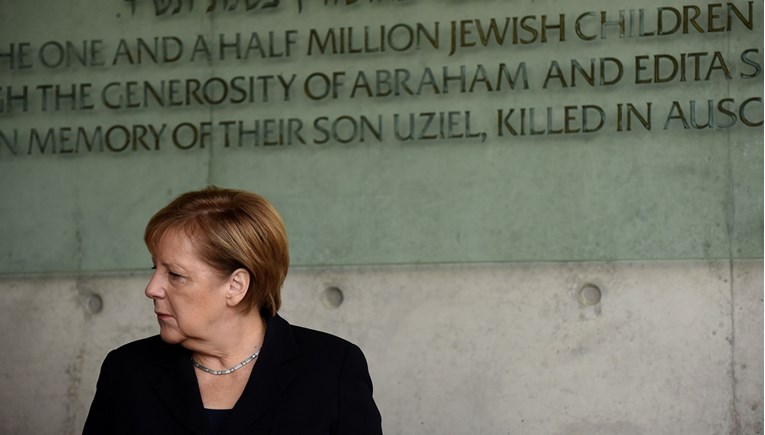 Merkel: Njemačka nikada ne smije zaboraviti holokaust