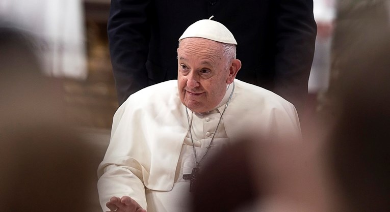 Talijanska agencija: Papa na pregledu u bolnici