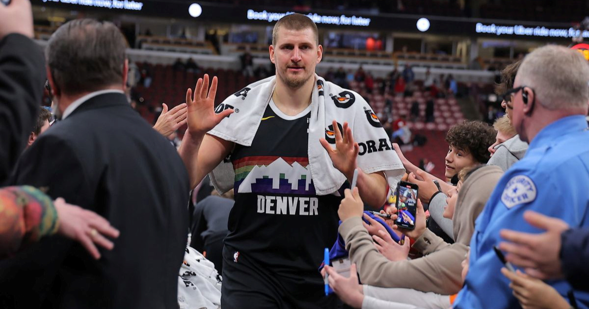 Jokić ekspresno juri prema rekordu. Triple-double treću utakmicu zaredom