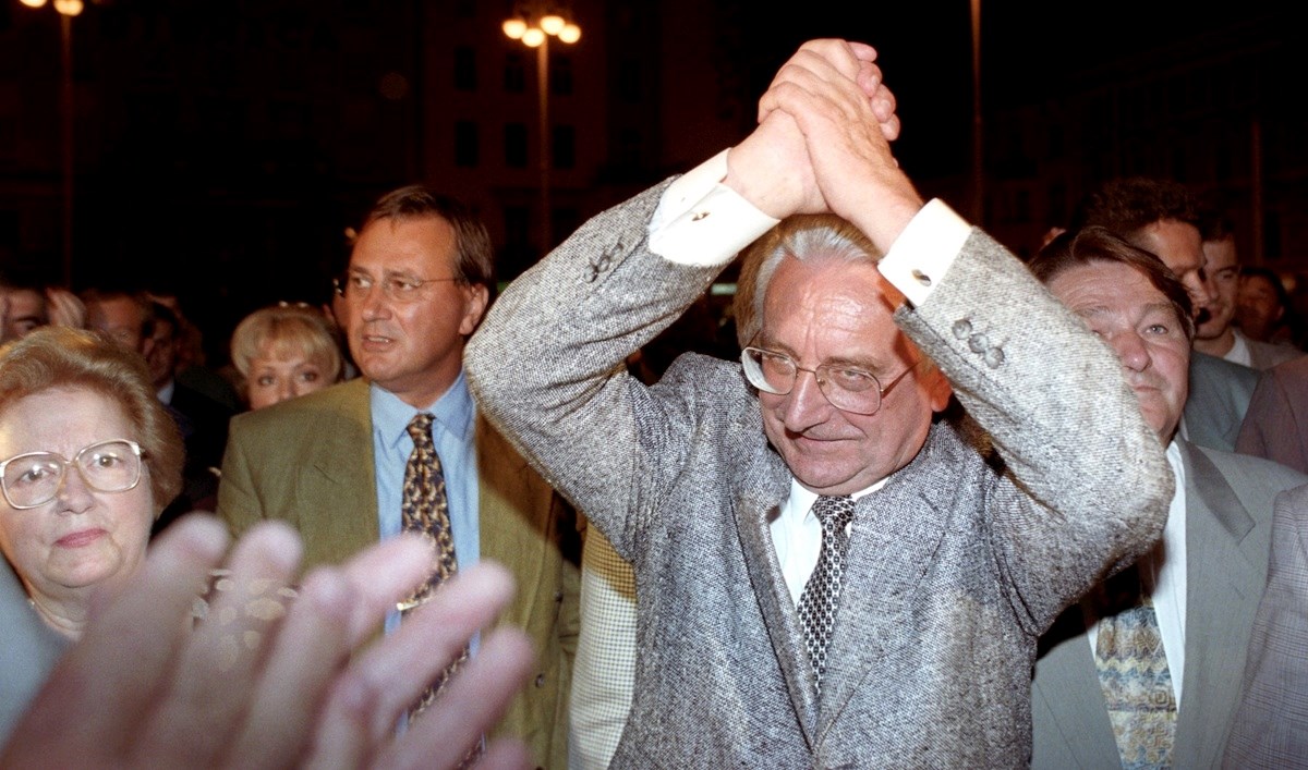 Na današnji dan održani su prvi višestranački izbori. Ovo su bili rezultati