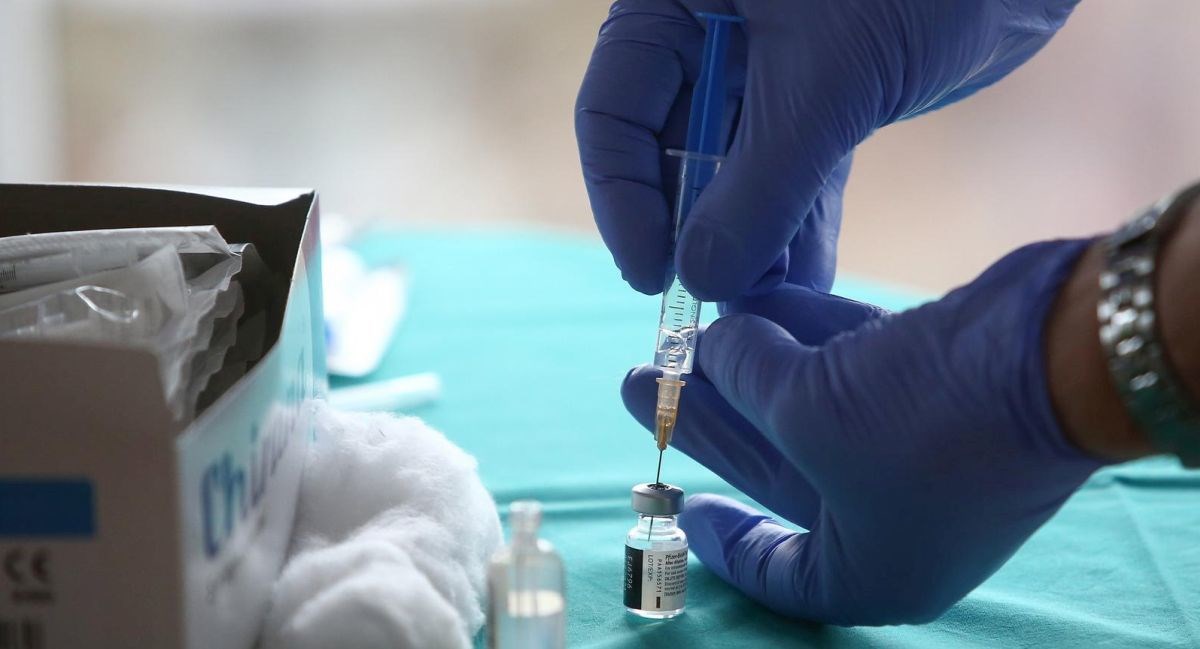 Danas počinje cijepljenje protiv gripe, cjepivo se uz recept može kupiti i u ljekarni