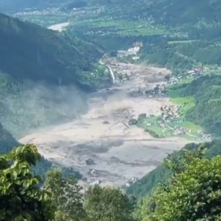 VIDEO Razorna poplava pogodila Nepal. Nestajala sela, rušili se mostovi i ceste