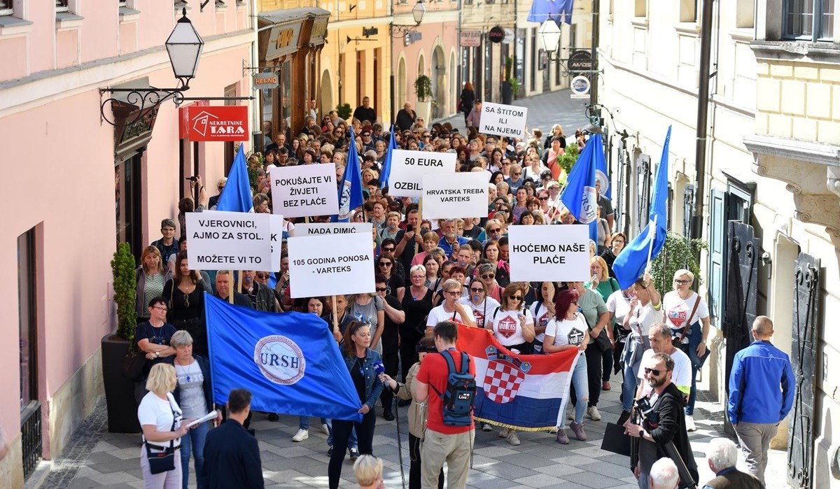 FOTO Radnici Varteksa prosvjedovali u Varaždinu, podržao ih gradonačelnik