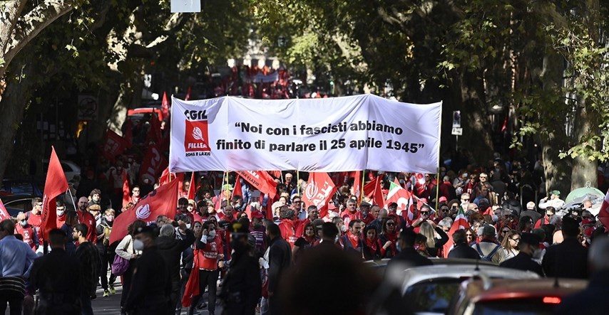 Deseci tisuća članova talijanskih sindikata prosvjedovali protiv neofašista