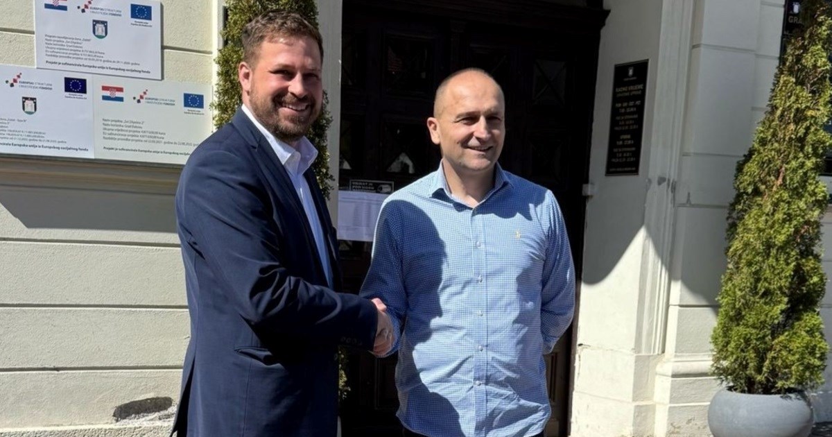 U pratnji Anušića, HDZ-ov aktualni gradonačelnik Đakova predao potpise za kandidaturu