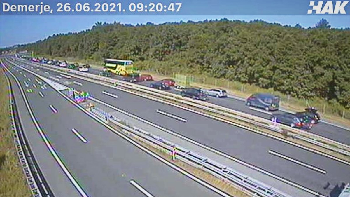 Gužve na granicama od ranog jutra, prometne nesreće na A1 i A7