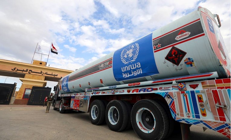 Egipat najavio da će tijekom primirja Gazi isporučivati 130.000 litara dizela dnevno