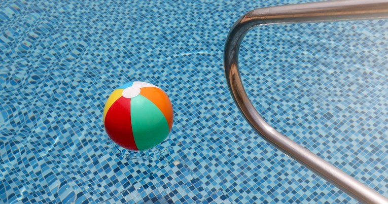 Instruktori plivanja otkrivaju s kojim igračkama za bazen treba biti na oprezu