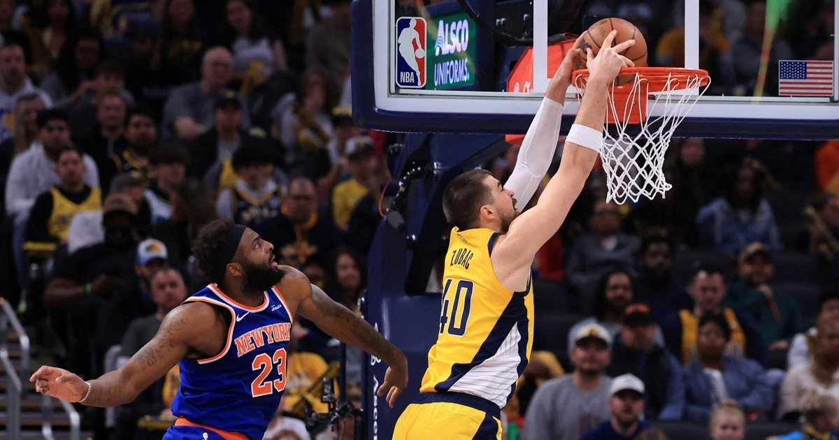 VIDEO Igrač Knicksa sjurio se prema košu. Zubac se samo maknuo