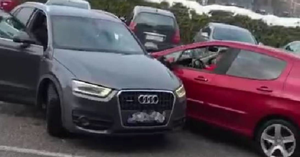 U WhatsApp grupama šire se snimke sukoba u Dubravi: Dvojica se potukla na parkingu