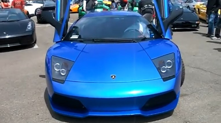 Ovakav Lamborghini se prodaje za skoro milijun eura. Jedan je razlog za toliku cijenu