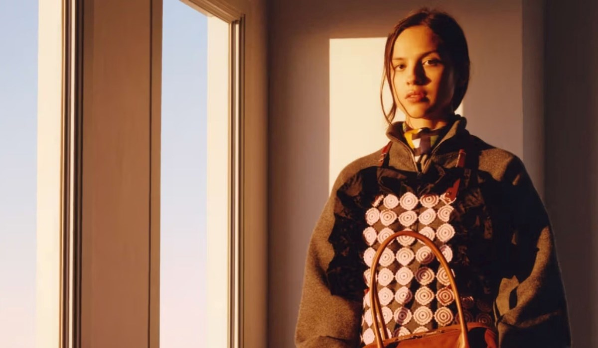 Miu Miu spaja industrijski stil i ženstvenost u novoj kolekciji