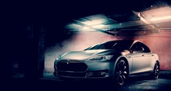 Tesla u 2021. prodao više automobila nego što je proizveo