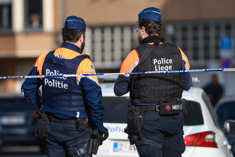 Pronašli granatu u vrtu u Belgiji pa je u policijsku postaju donijeli u kantici