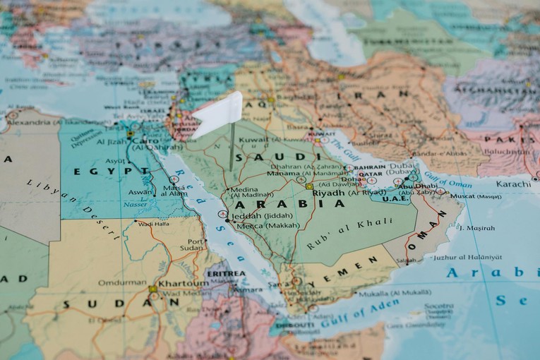 Stvaraju se novi savezi na Bliskom istoku. Emirati napuštaju stari poredak