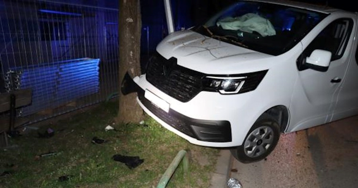 FOTO Pijan i bez vozačke sletio s ceste u Zagrebu. U zatvoru je