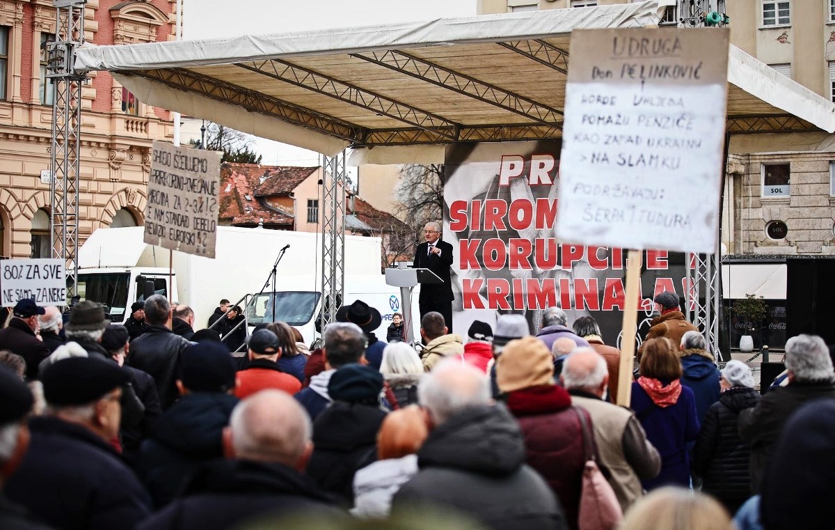 VIDEO Umirovljenici prosvjedovali u Zagrebu, traže ostavku vlade