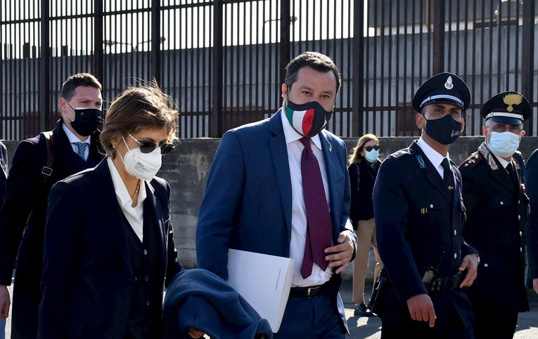 Salviniju će se suditi za otmicu migranata, prijeti mu 15 godina zatvora