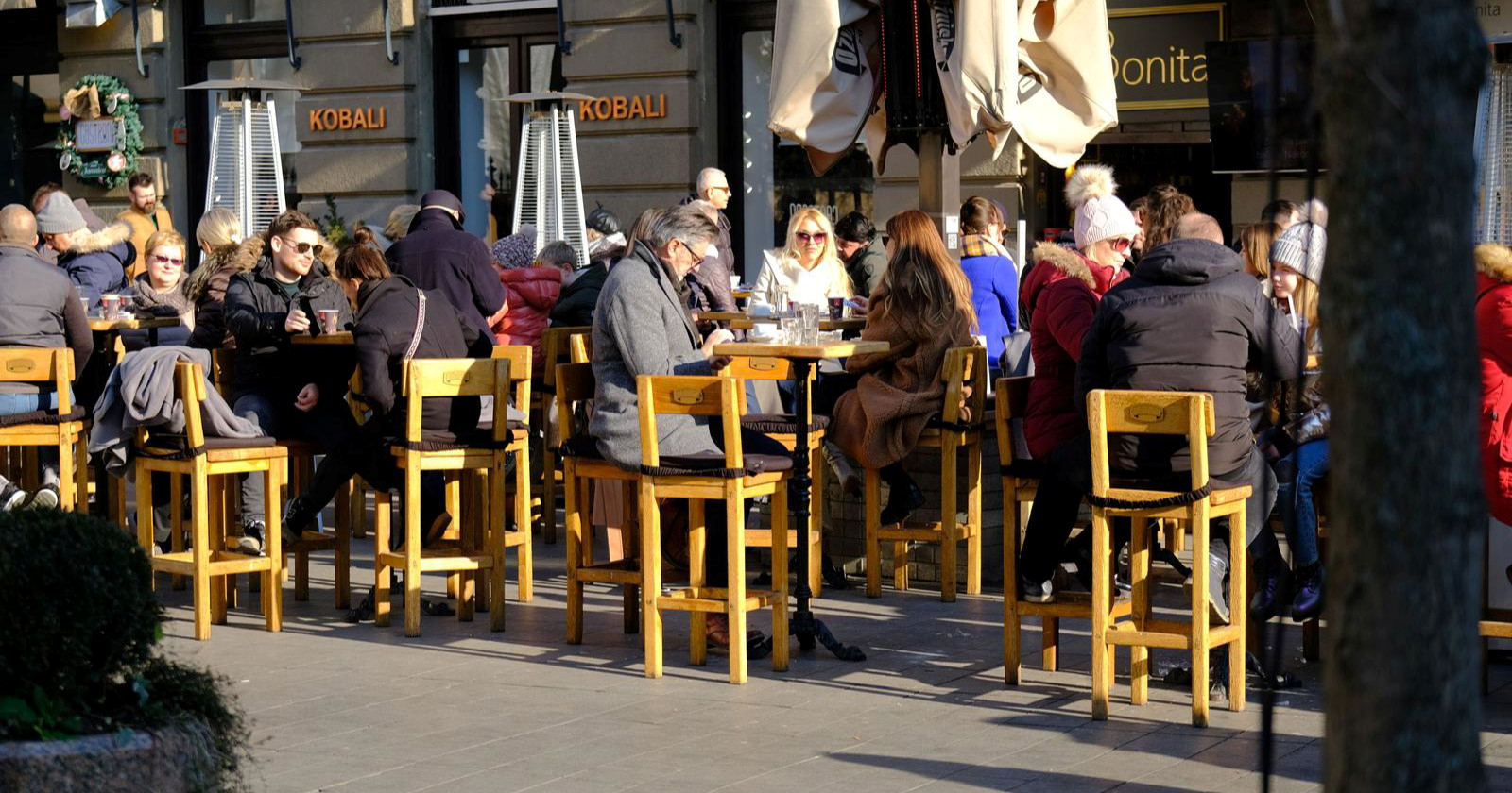 Konobarica otkrila 4 stvari koje nikada neće gostu reći u lice