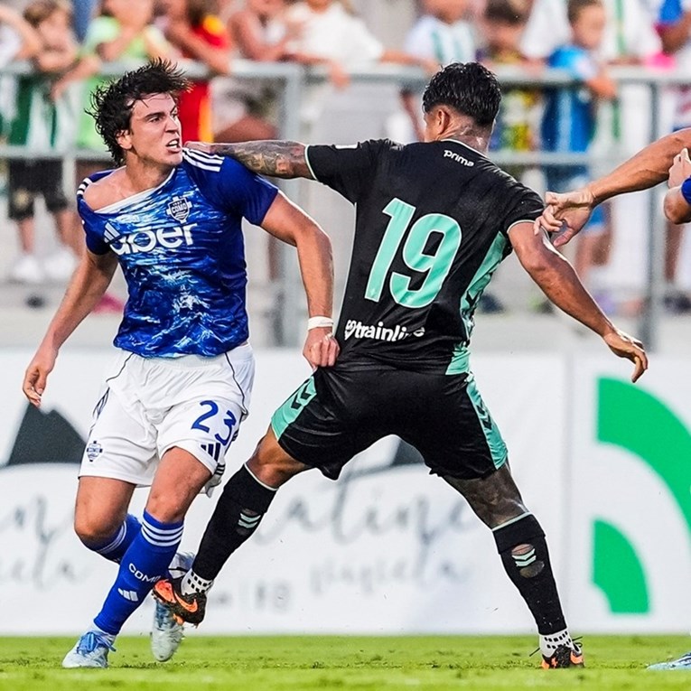 Makljaža na prijateljskoj utakmici Como - Betis. Pogledajte što se dogodilo