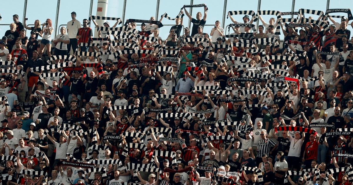 Navijači Eintrachta podržali Boyse na europskoj utakmici