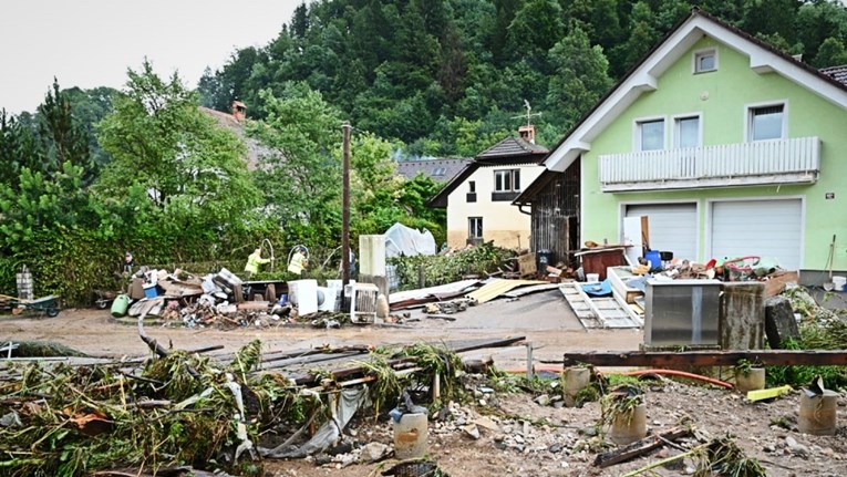 Idući ponedjeljak slobodan svima u Sloveniji kako bi pomogli u sanaciji štete