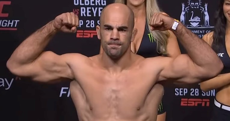 Erslan izgubio prisiljavanjem na predaju u prvoj rundi