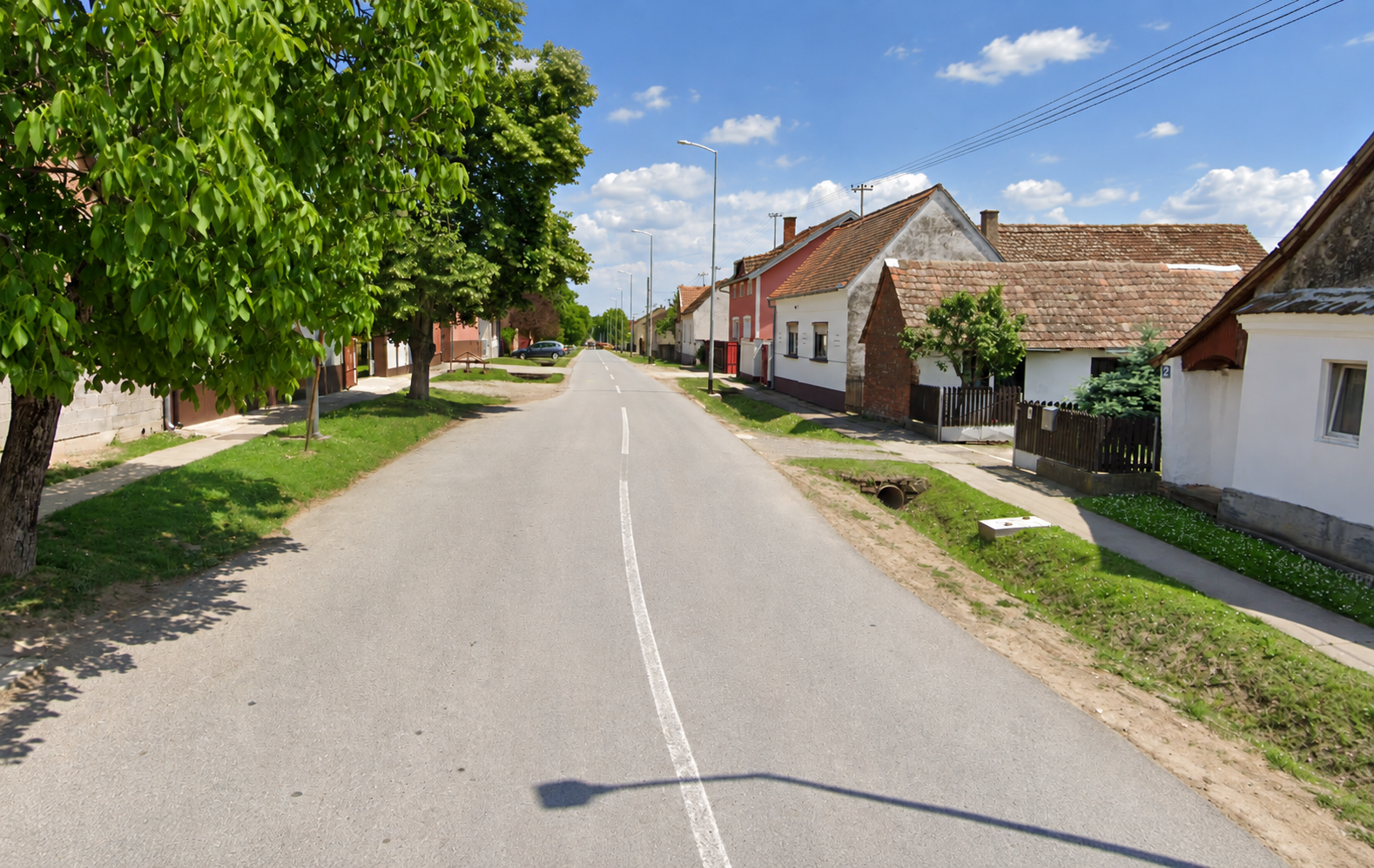 Pijan izlazio iz dvorišta kod Slavonskog Broda, pao i slomio natkoljenicu