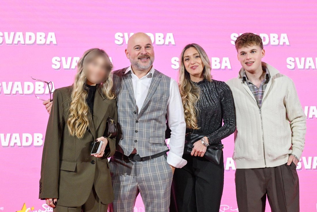 Rene Bitorajac u rijetkom izlasku sa suprugom i djecom