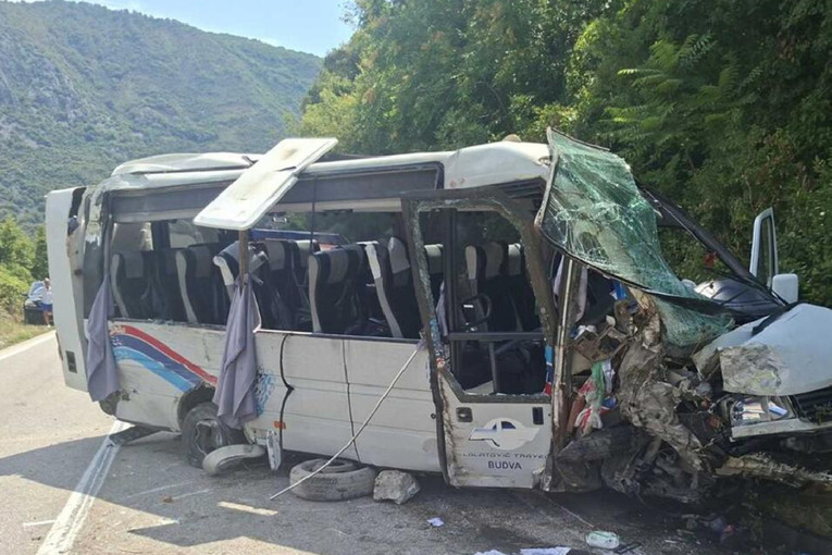 Teška nesreća u Crnoj Gori. Poginula djevojka, dijete teško ozlijeđeno