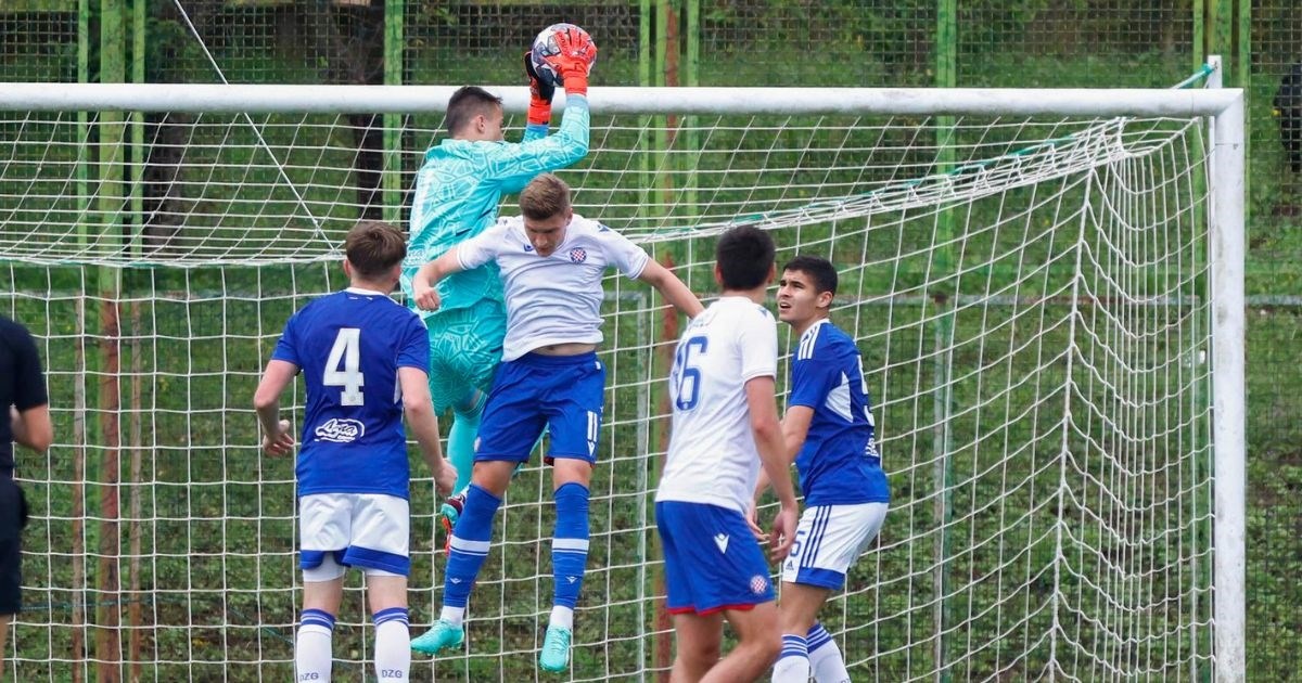 Dinamo i Hajduk remizirali u juniorskom derbiju