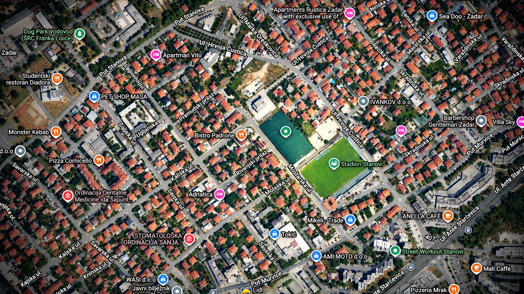 Mladić nožem ubio baku u Zadru