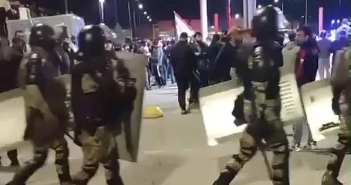 Kremlj za upad antisemitske rulje na aerodrom u Rusiji optužio "uplitanje Zapada"