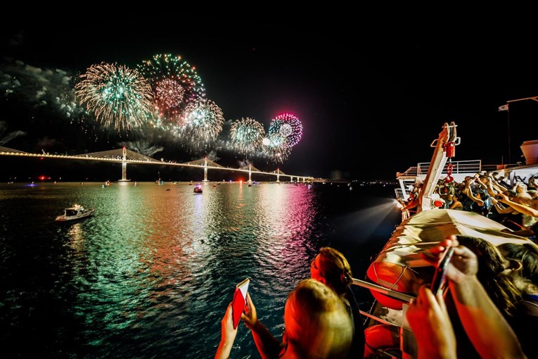 Ovako izgleda domoljublje na ecstasyju