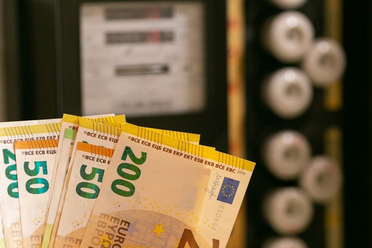 Četvrtina Europljana ne uspijeva platiti račune na vrijeme