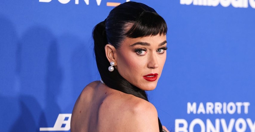 Katy Perry se pojavila na crvenom tepihu u golišavom izdanju i pokazala stražnjicu