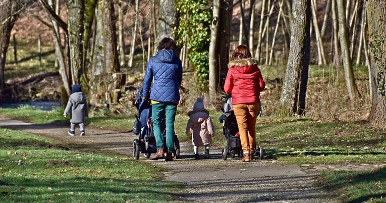 Roditelji dupini odgajaju najotporniju djecu. Otkrijte tajnu uspješnog odgoja