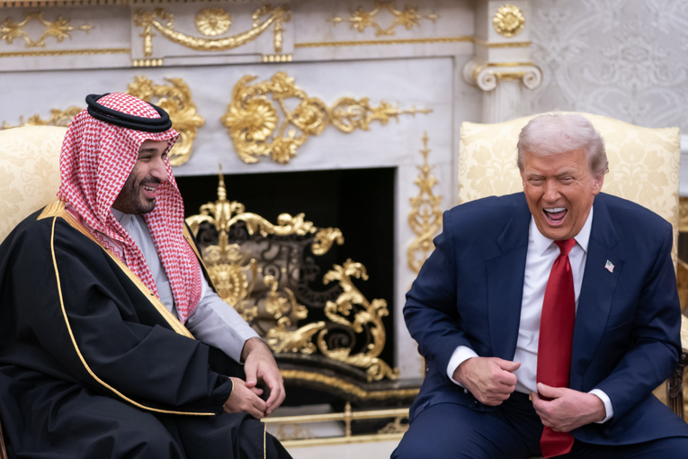 Zauzet ključni prolaz u Crvenom moru. Princ molio Trumpa da bombardira, ovaj odbio