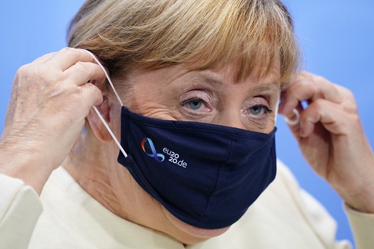 Njemačka uvodi nove mjere, Merkel preporučuje građanima da odmore provedu u Njemačkoj