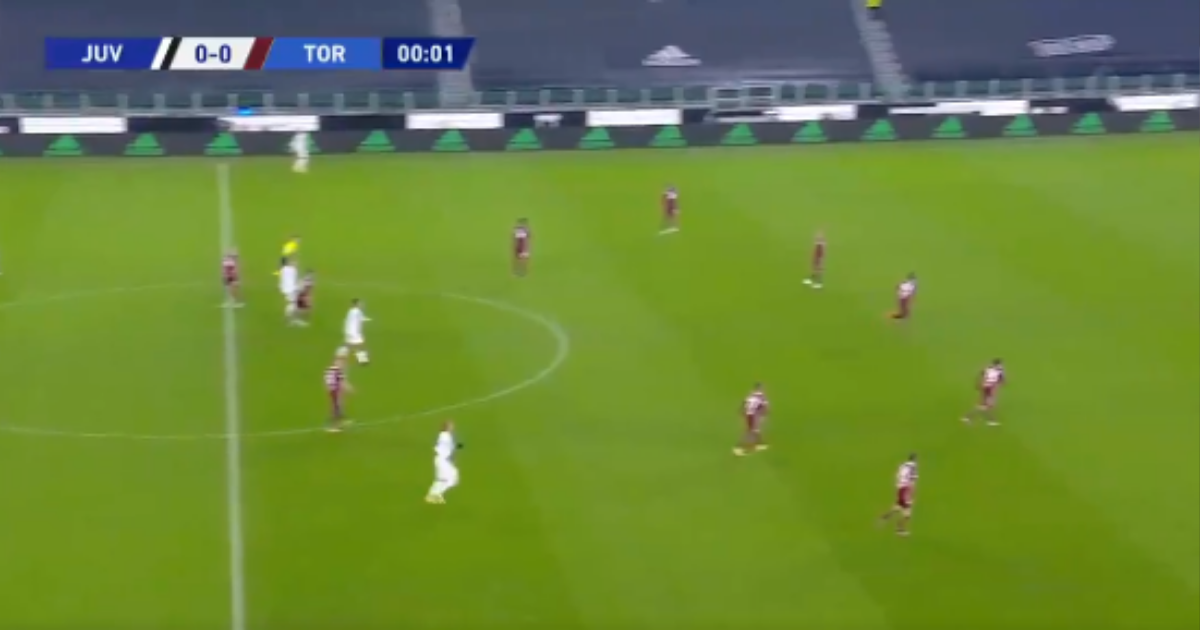 Ronaldo u prvoj sekundi derbija pokušao zabiti s centra. Imao je poseban motiv