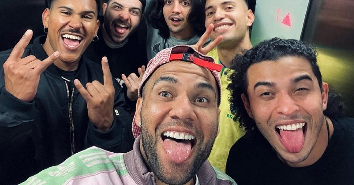 Dani Alves je tek pušten iz zatvora. Organizirao je tulum koji je trajao do jutra