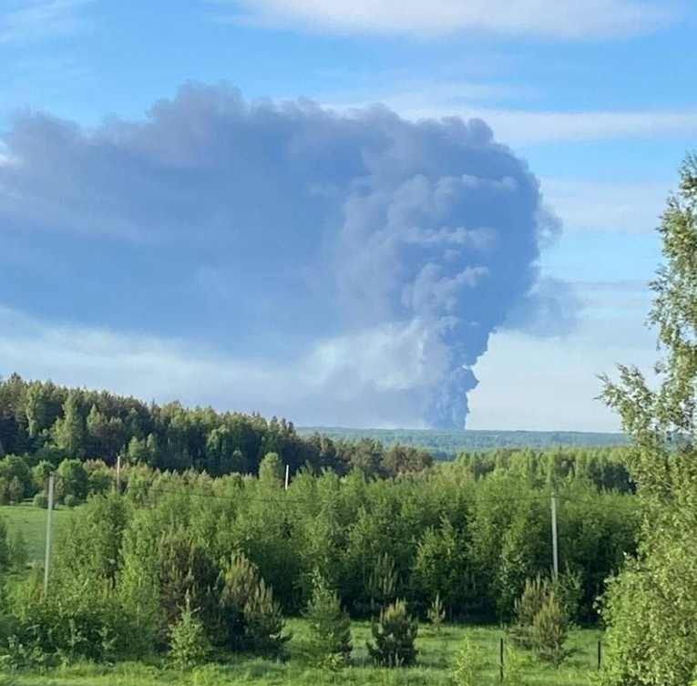 VIDEO Golem požar 200 km od Moskve. Ukrajinci pogodili ključni ruski terminal