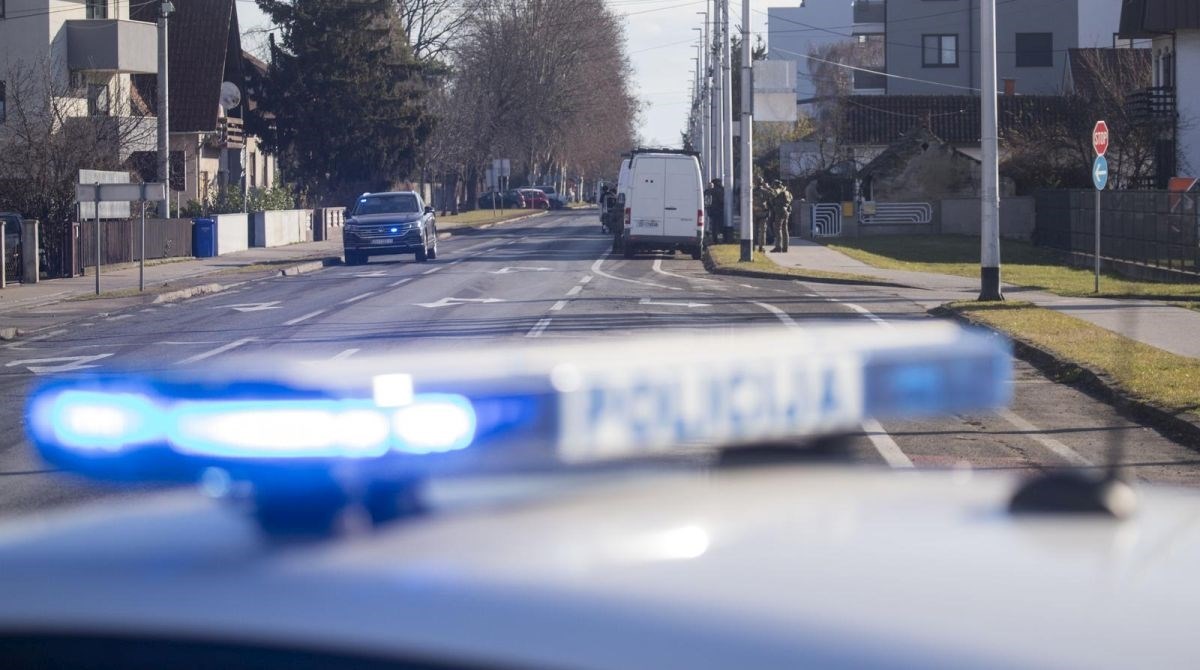 Pritvoren 21-godišnjak kod Zagreba, preko društvenih mreža zlostavljao djecu