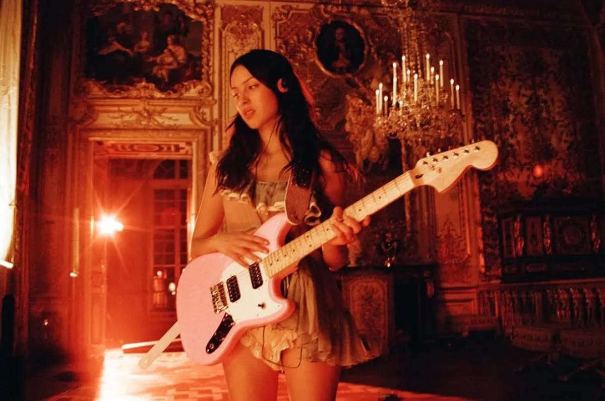 Olivia Rodrigo objavila novi singl, zove se "drop dead"