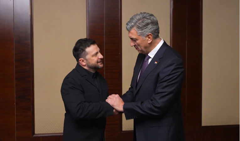 VIDEO Zelenski objavio o čemu je razgovarao s Plenkovićem: "Hvala, Andrej"